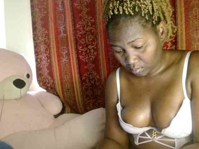 Sexxy-pretty24 webcam