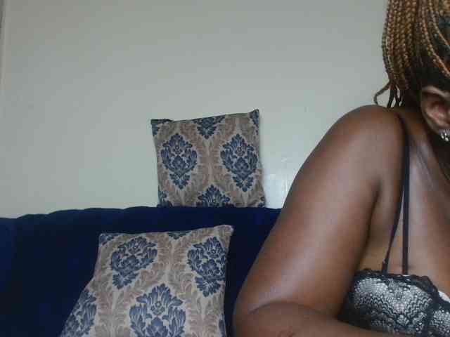 Sexxy-pretty24 webcam