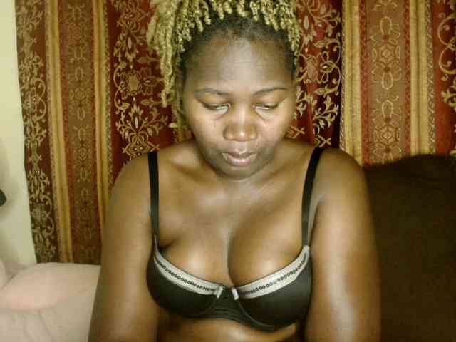 Sexxy-pretty24 webcam