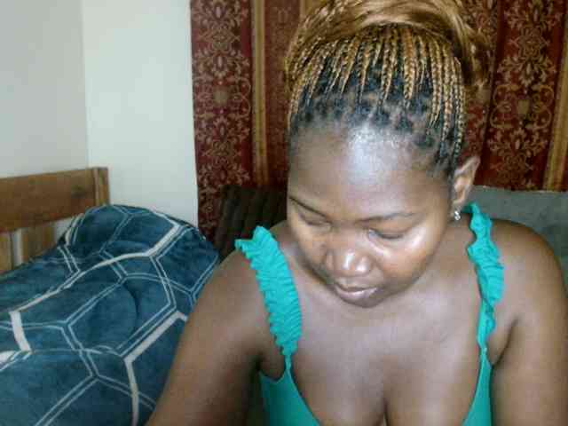 Sexxy-pretty24 webcam