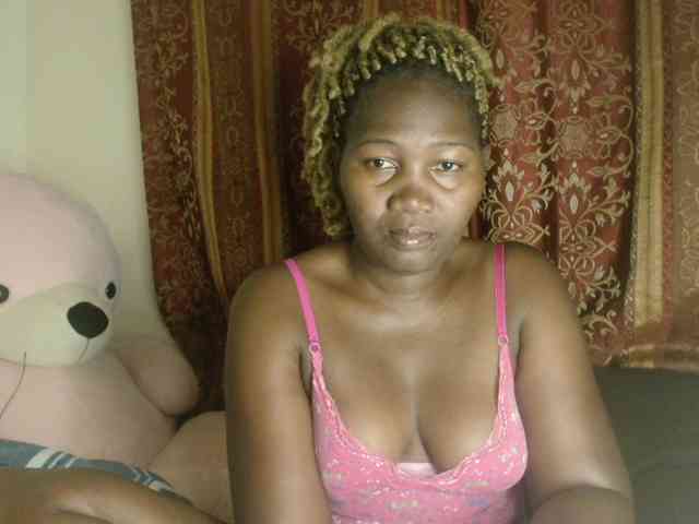 Sexxy-pretty24 webcam
