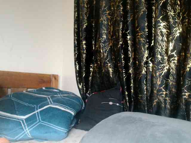 Sexxy-pretty24 webcam