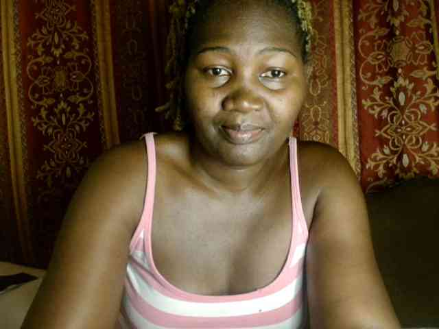 Sexxy-pretty24 webcam