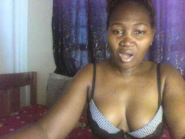 Sexxy-pretty24 webcam