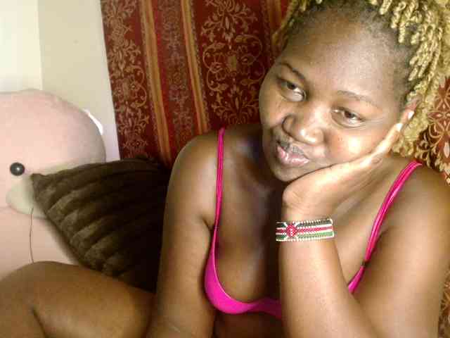 Sexxy-pretty24 webcam