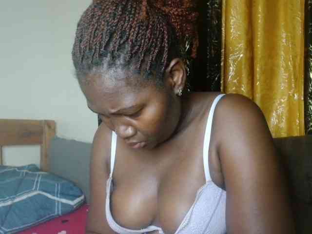 Sexxy-pretty24 webcam