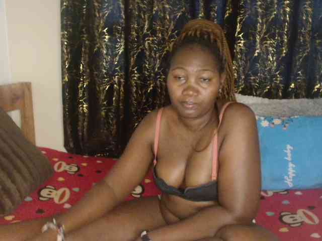 Sexxy-pretty24 webcam