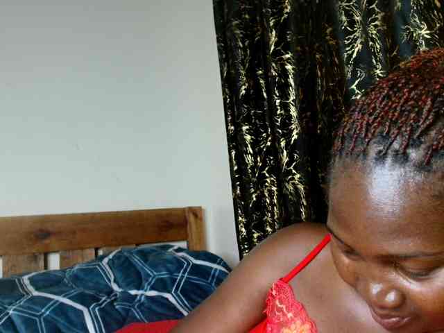 Sexxy-pretty24 webcam