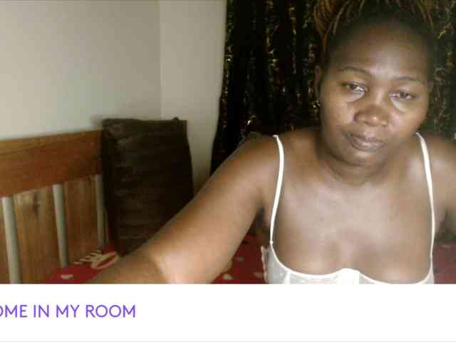 Sexxy-pretty24 webcam
