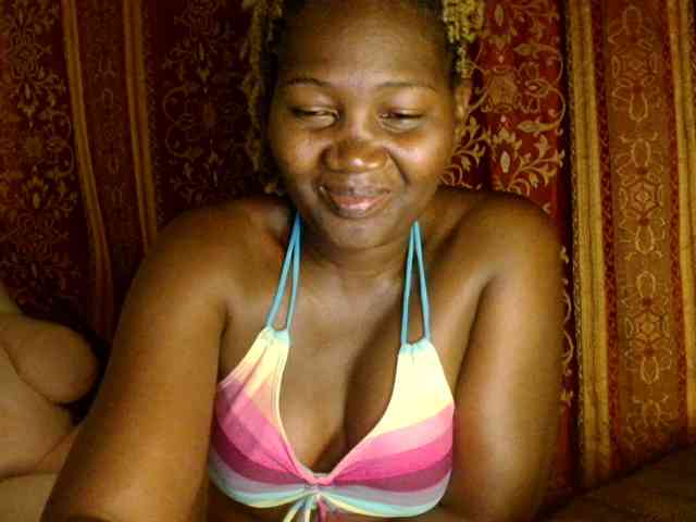 Sexxy-pretty24 webcam