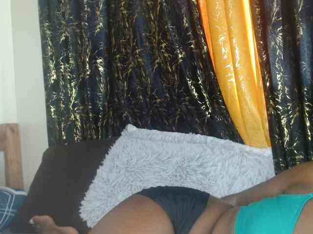 Sexxy-pretty24 webcam