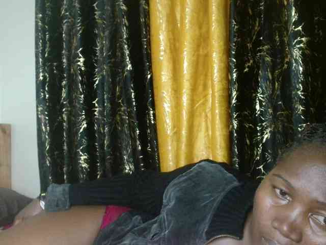 Sexxy-pretty24 webcam