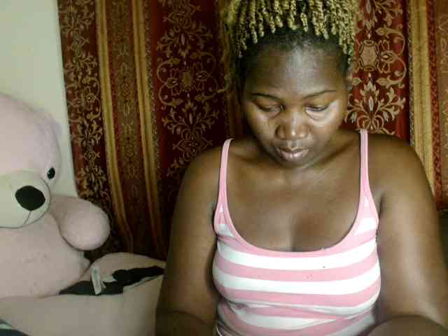 Sexxy-pretty24 webcam