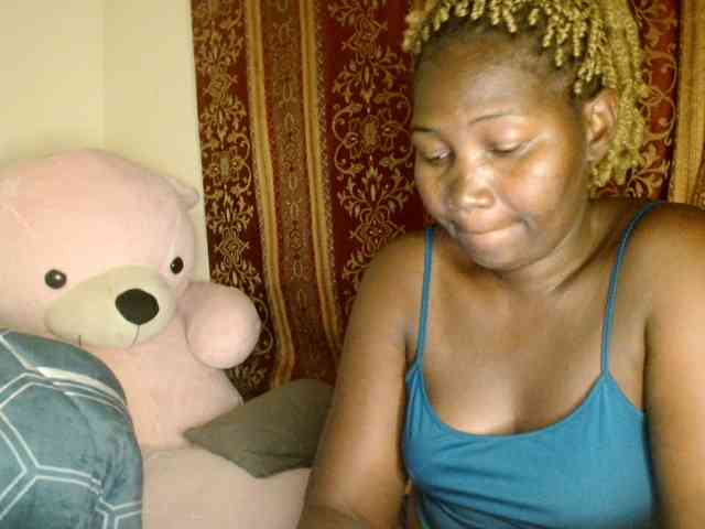 Sexxy-pretty24 webcam
