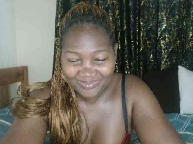 Sexxy-pretty24 webcam