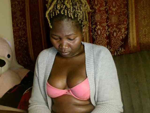 Sexxy-pretty24 webcam