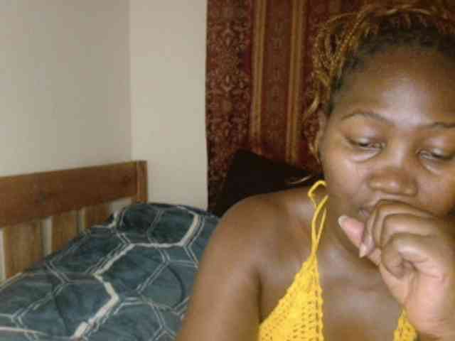 Sexxy-pretty24 webcam