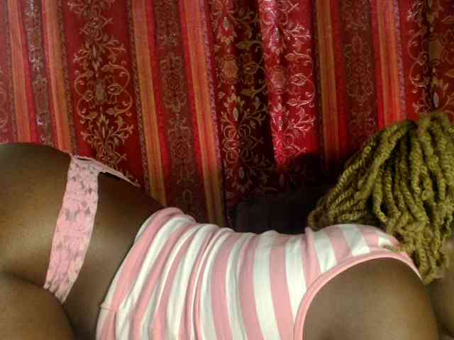 Sexxy-pretty24 webcam
