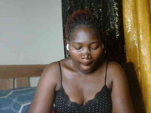 Sexxy-pretty24 webcam