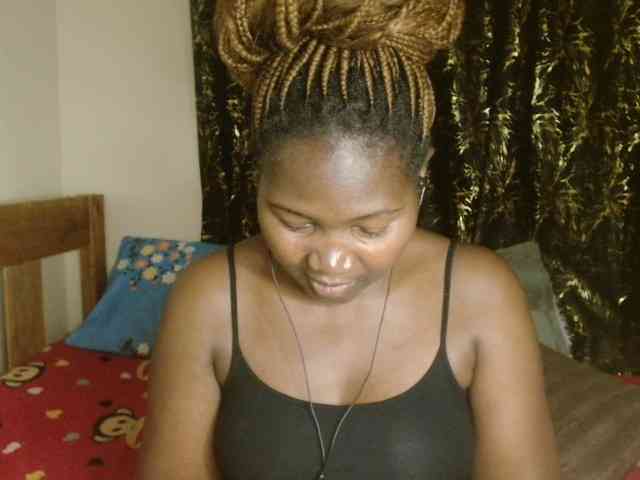 Sexxy-pretty24 webcam