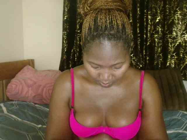 Sexxy-pretty24 webcam