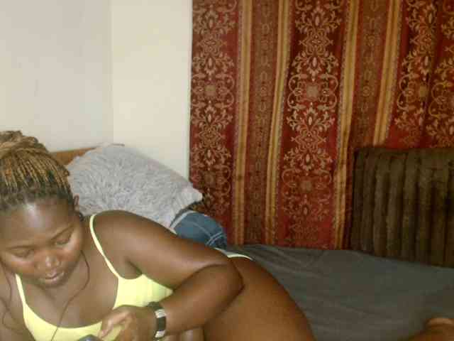 Sexxy-pretty24 webcam