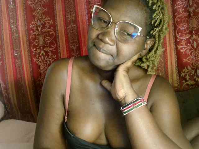Sexxy-pretty24 webcam