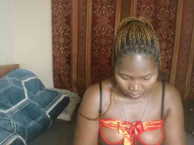 Sexxy-pretty24 webcam
