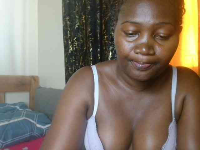 Sexxy-pretty24 webcam