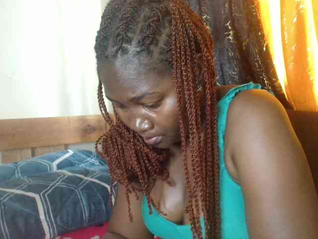 Sexxy-pretty24 webcam