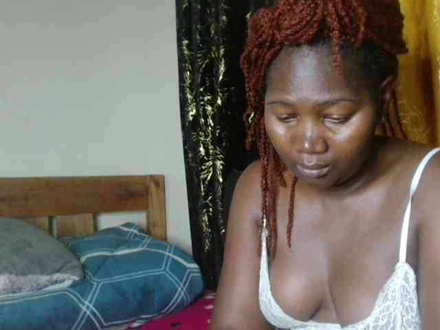 Sexxy-pretty24 webcam