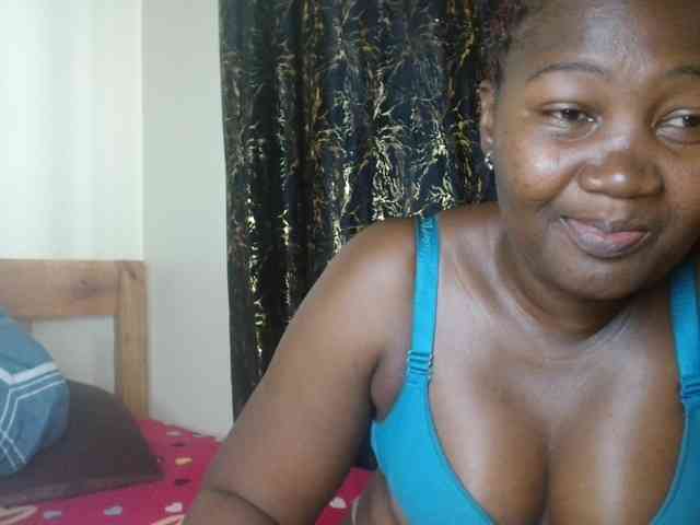 Sexxy-pretty24 webcam