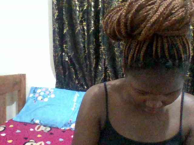 Sexxy-pretty24 webcam