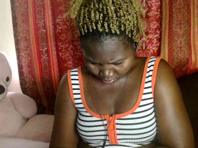 Sexxy-pretty24 webcam
