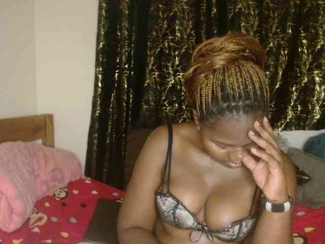 Sexxy-pretty24 webcam