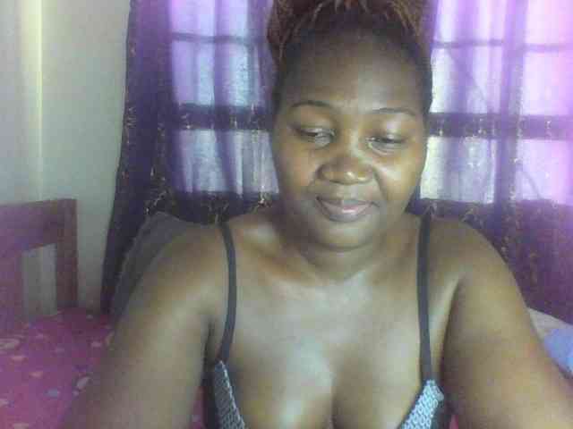 Sexxy-pretty24 webcam