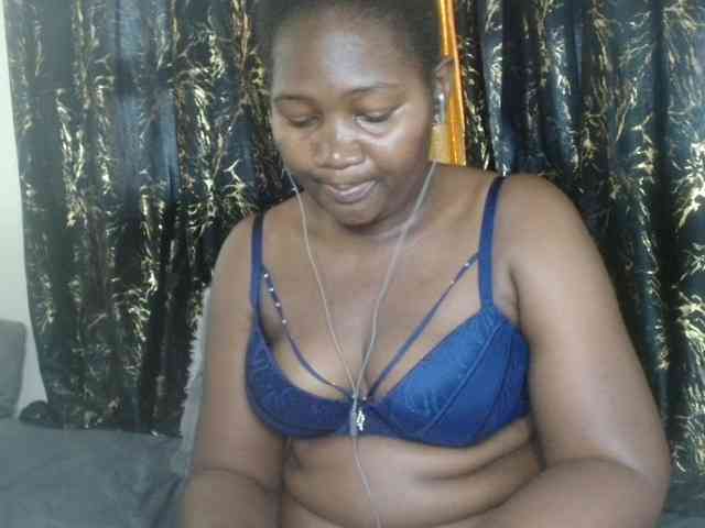 Sexxy-pretty24 webcam