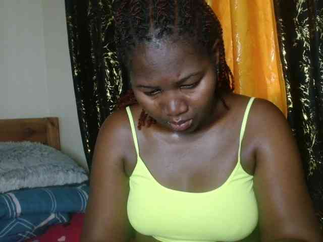 Sexxy-pretty24 webcam