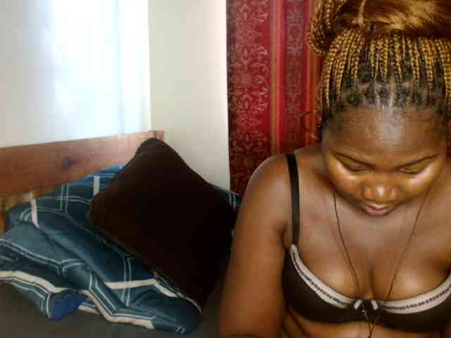 Sexxy-pretty24 webcam