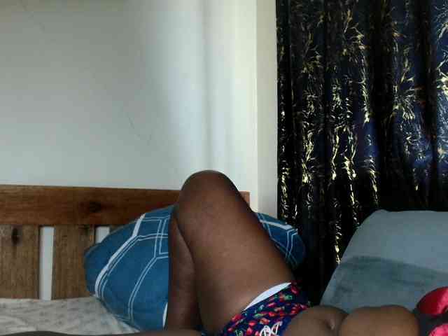 Sexxy-pretty24 webcam