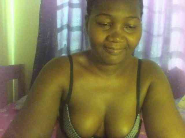 Sexxy-pretty24 webcam