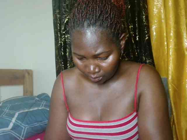 Sexxy-pretty24 webcam