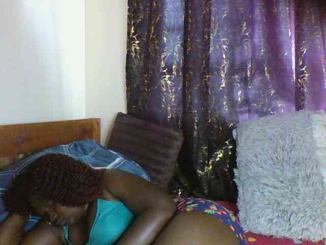 Sexxy-pretty24 webcam