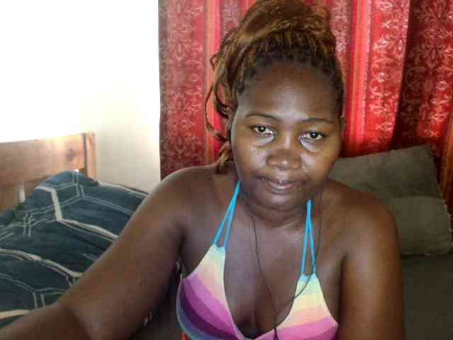 Sexxy-pretty24 webcam