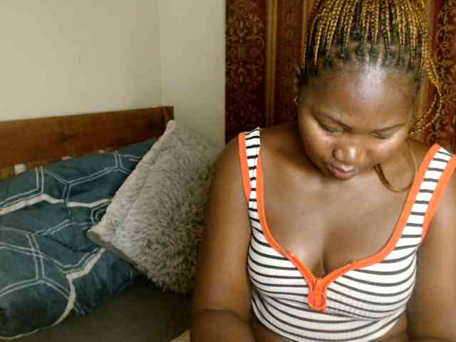 Sexxy-pretty24 webcam