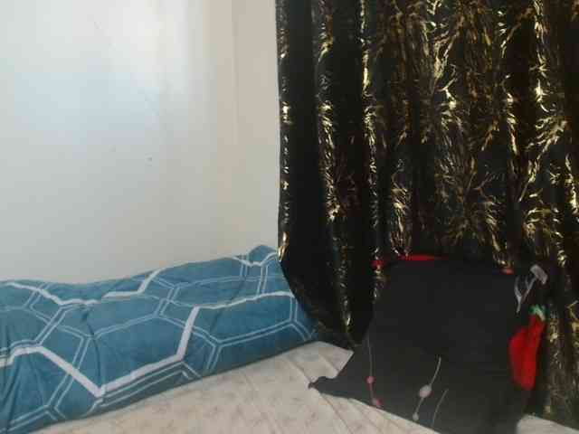 Sexxy-pretty24 webcam