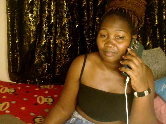 Sexxy-pretty24 webcam