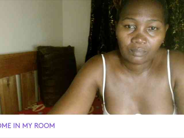 Sexxy-pretty24 webcam