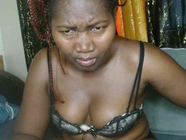 Sexxy-pretty24 webcam