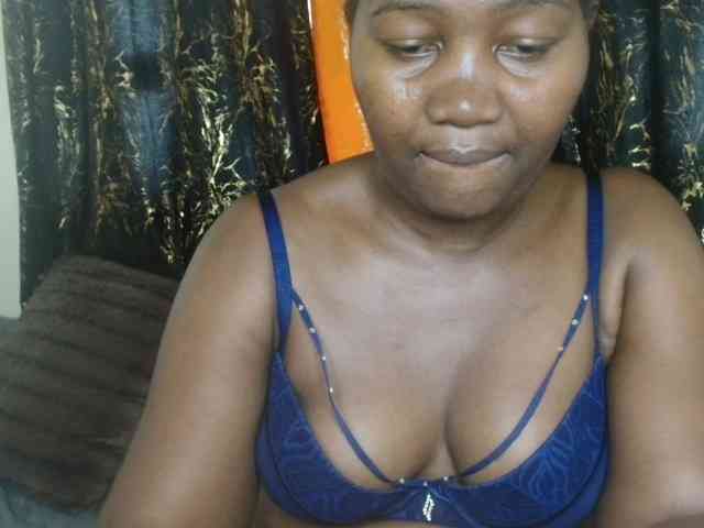 Sexxy-pretty24 webcam